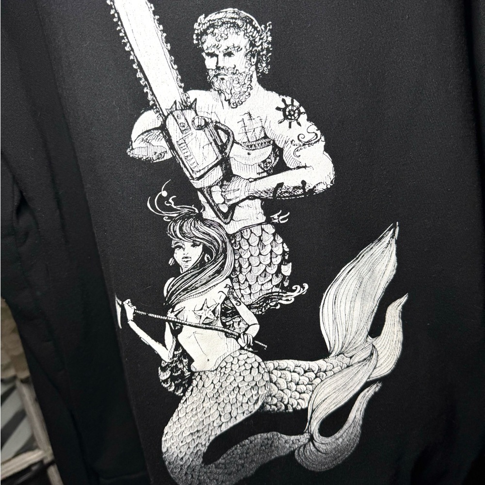 Pina Black Hoodie with Cartoon Graphic and Relaxed Fit